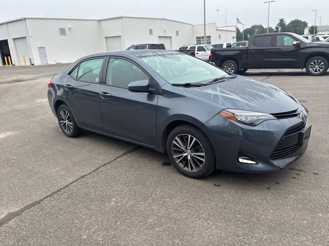 Used 2017 Toyota Corolla LE w/ LE Premium Package FWD image 6