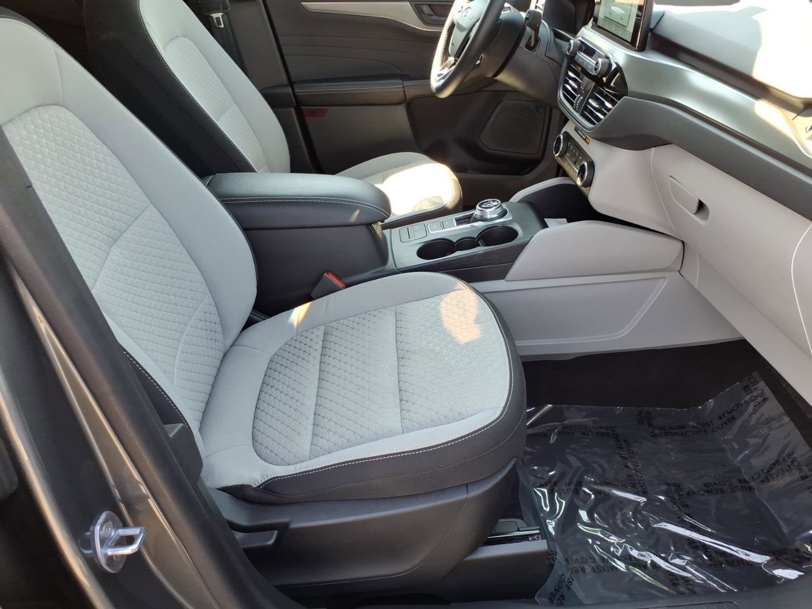 Used 2023 Ford Escape Active image 6