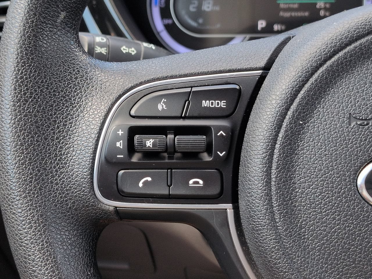 Used 2020 Kia Niro LX FWD image 23
