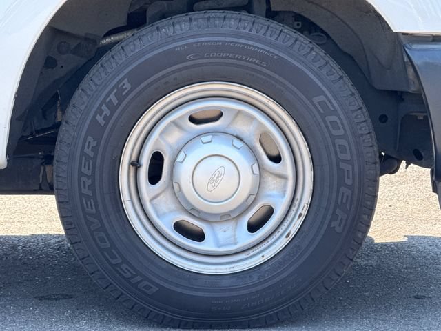 Used 2016 Ford F250 XL w/ Camper Package RWD image 9
