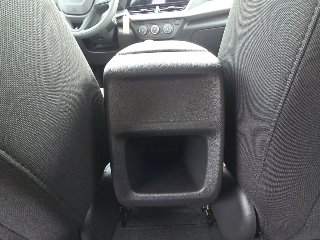 New 2026 Chevrolet Trax LS w/ LS Convenience Package FWD image 30