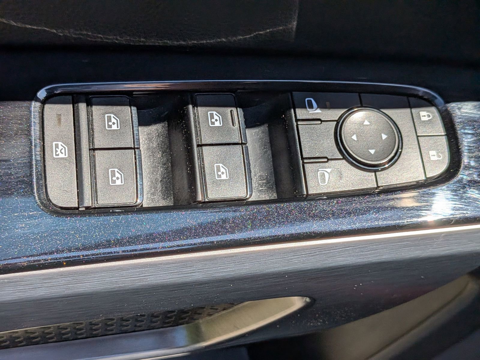 Used 2023 Nissan Pathfinder SL AWD/4WD image 14