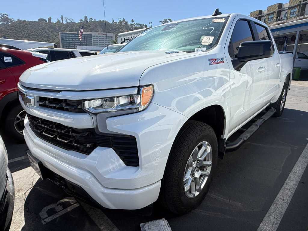 Used 2023 Chevrolet Silverado 1500 RST w/ Z71 Off-Road Package AWD/4WD image 23