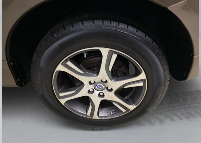 Used 2015 Volvo XC60 T6 Premier Plus AWD/4WD image 19