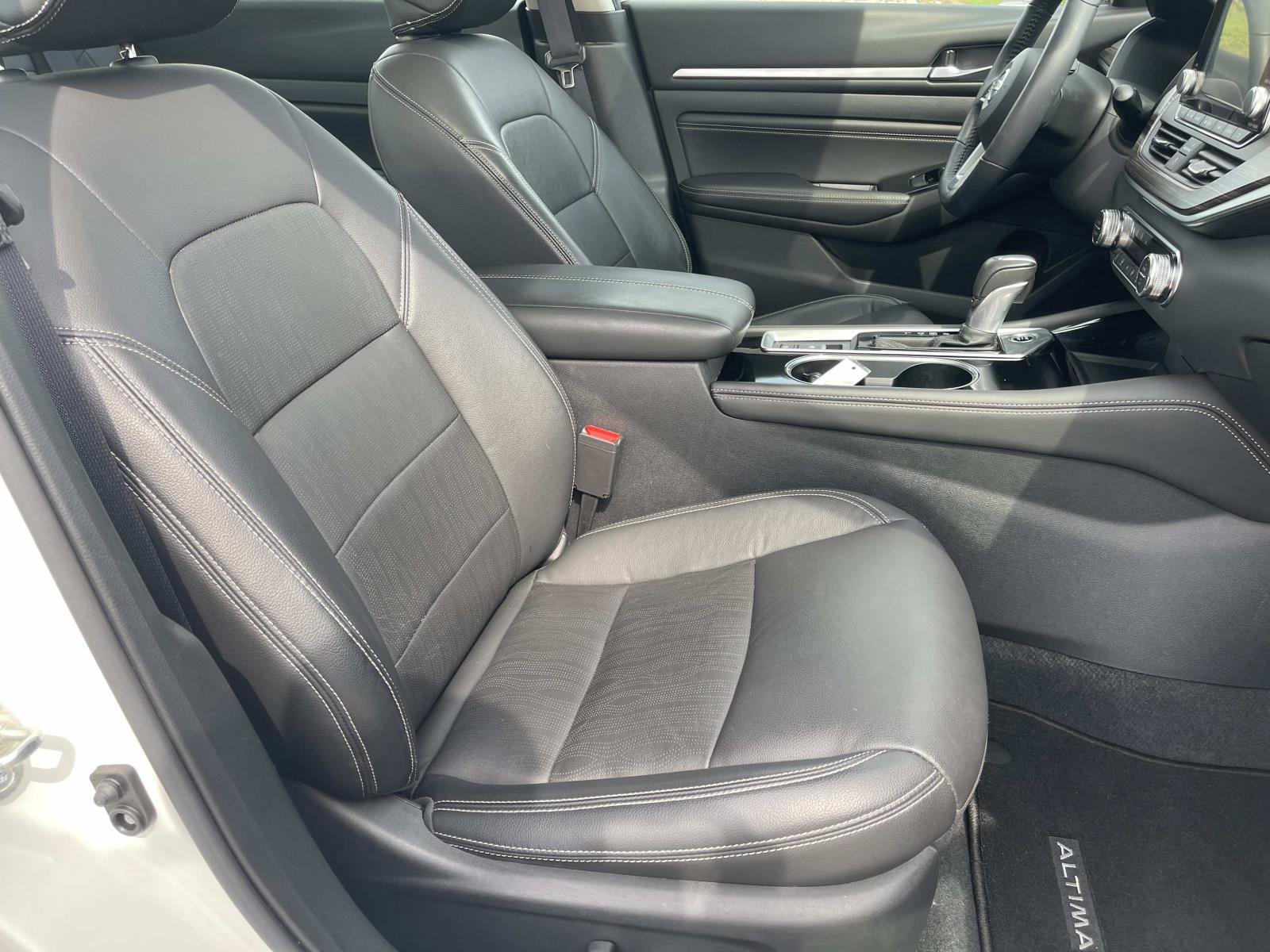 Used 2021 Nissan Altima 2.5 Platinum AWD/4WD image 22