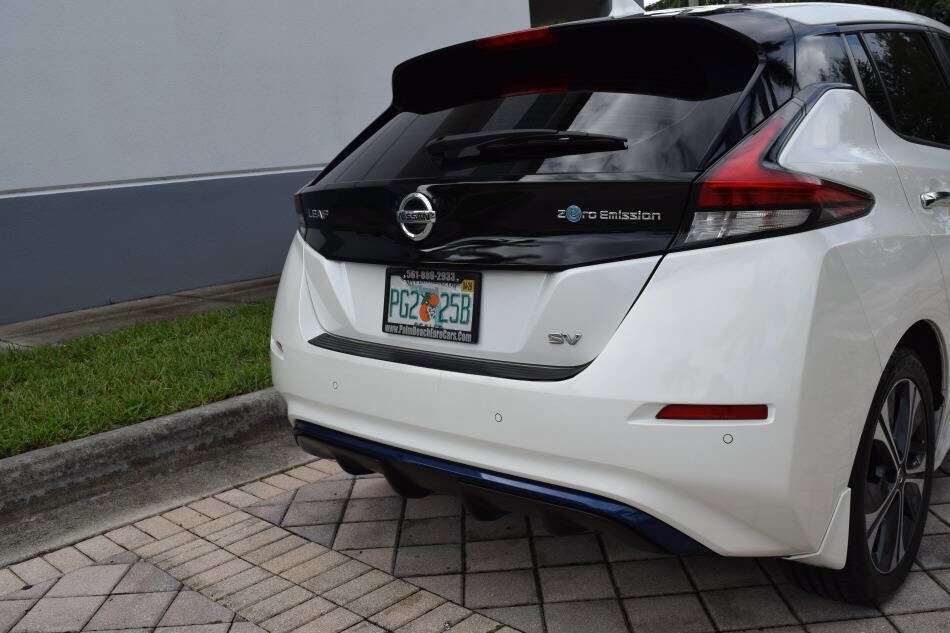 Used 2022 Nissan Leaf SV image 16