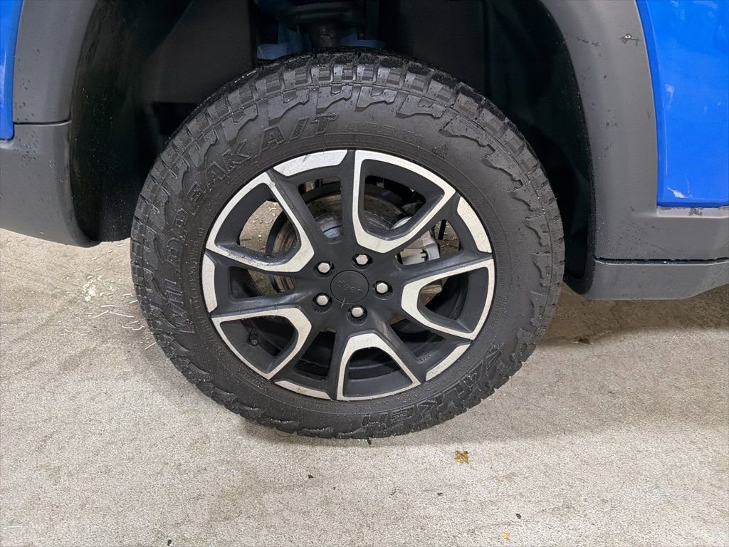 Certified 2024 Jeep Compass Trailhawk w/ Trailhawk Convenience Group image 33