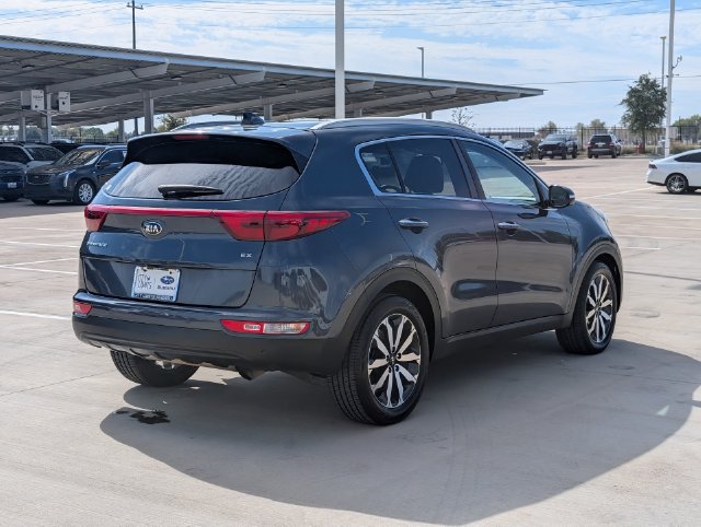 Used 2017 Kia Sportage EX w/ EX Technology Package FWD image 5