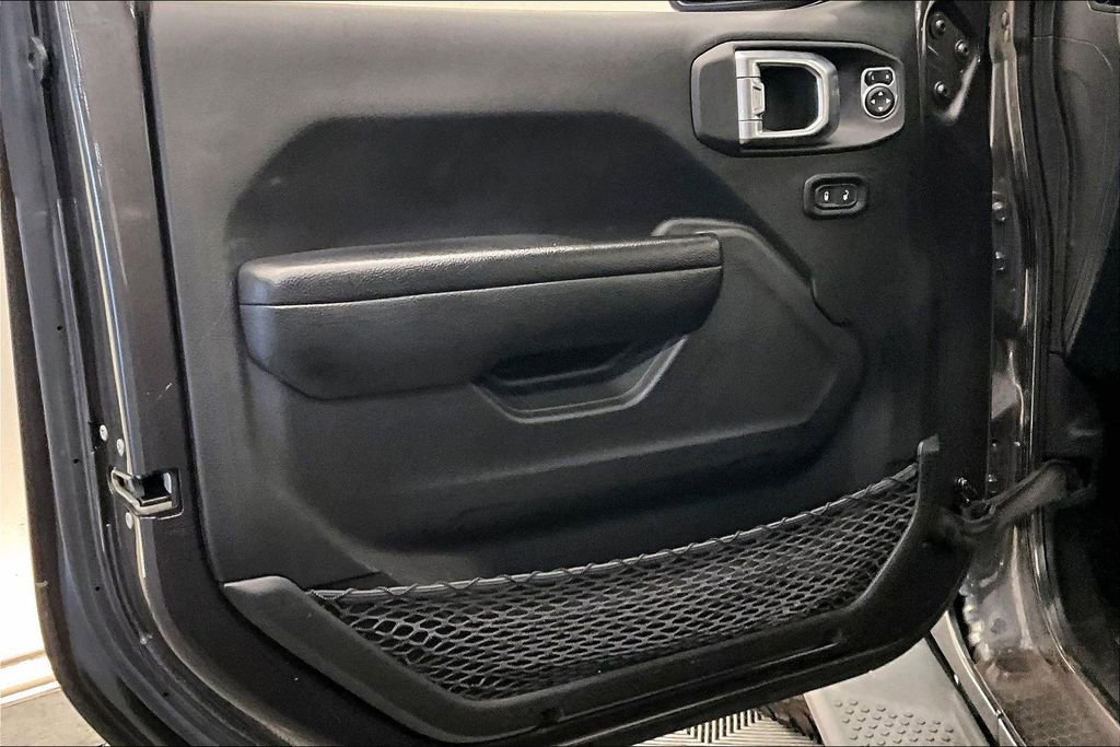 Used 2021 Jeep Wrangler Unlimited Sport image 24