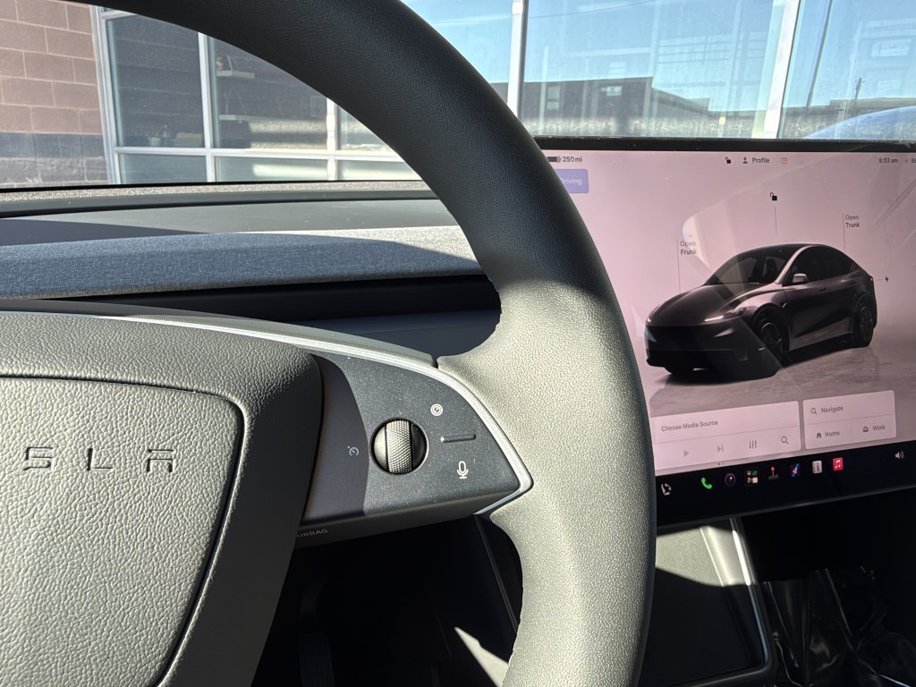 Used 2026 Tesla Model Y 2WD image 35