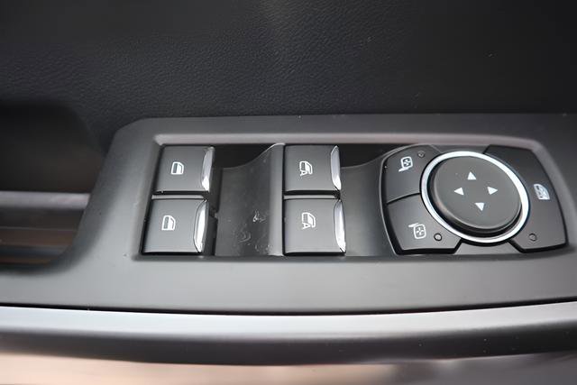 New 2026 Ford F250 XLT w/ FX4 Off-Road Package image 15