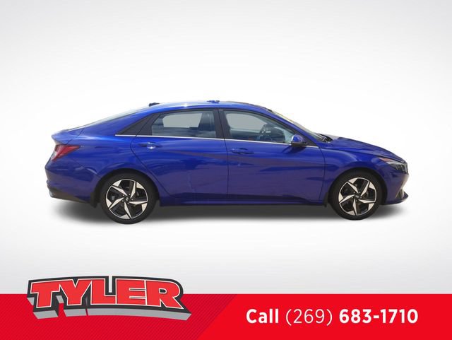 Used 2022 Hyundai Elantra Limited FWD image 9