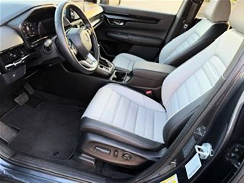 Used 2026 Honda CR-V Sport Touring image 2