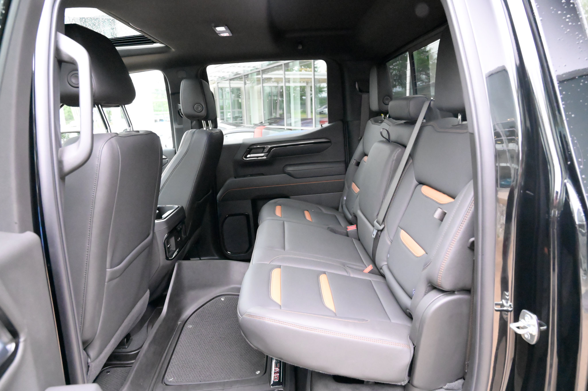 Used 2026 GMC Sierra 1500 AT4 w/ AT4 Preferred Package AWD/4WD image 37