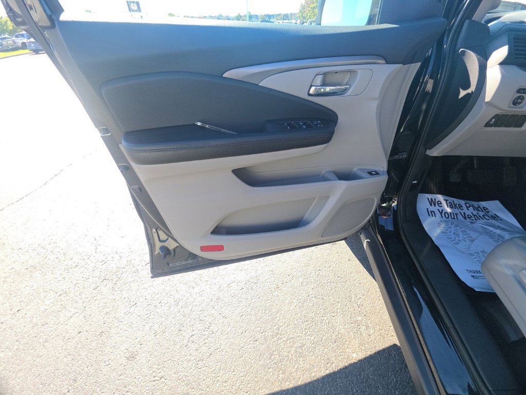 Used 2017 Honda Pilot EX image 13