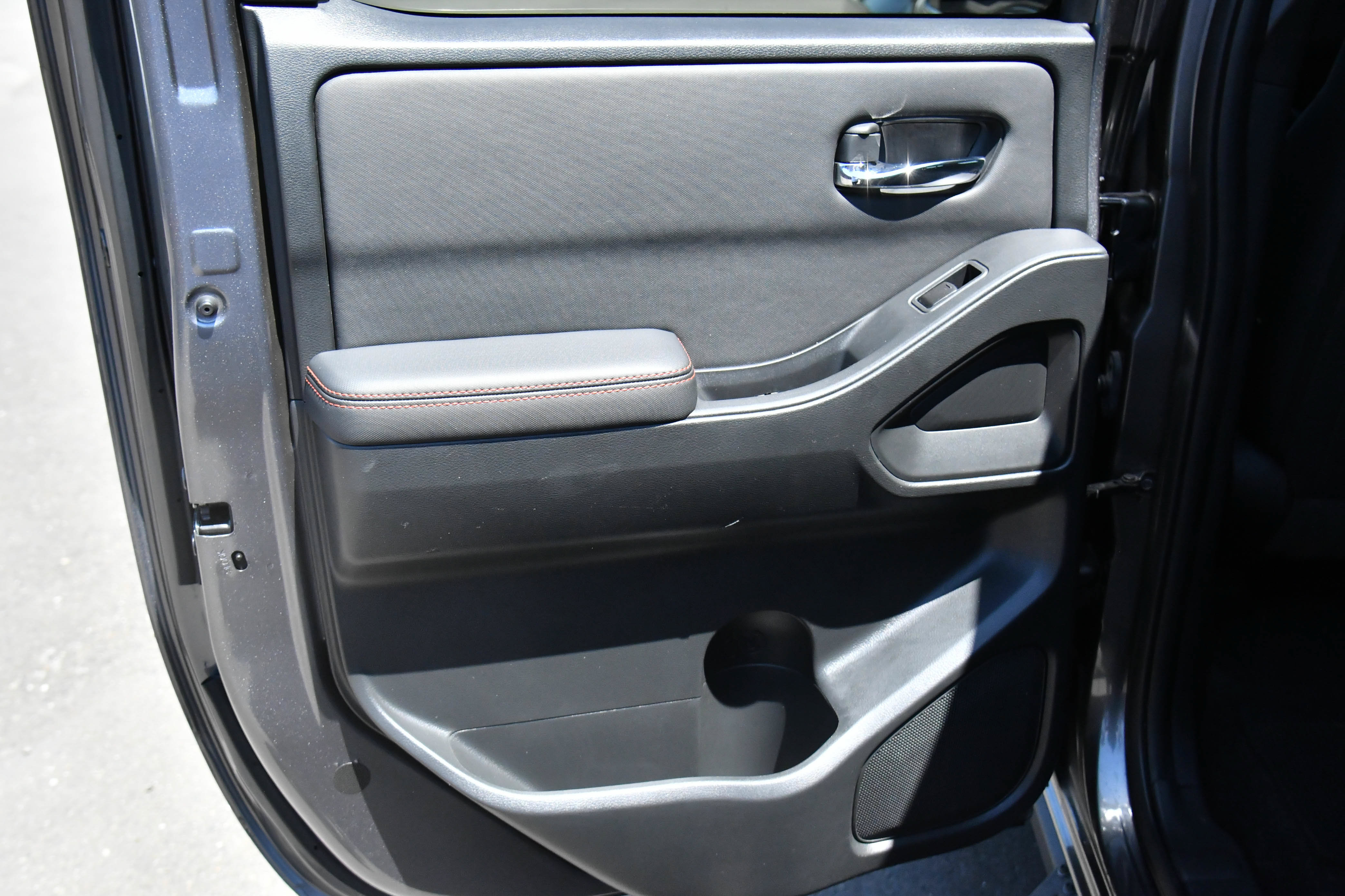 Used 2022 Nissan Frontier Pro-X RWD image 34