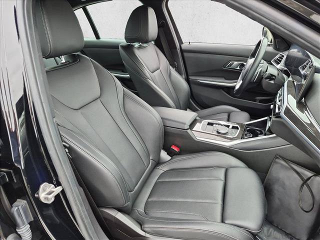 Used 2023 BMW 330i Sedan w/ Convenience Package RWD image 22