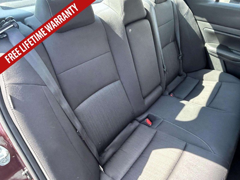 Used 2024 Nissan Altima 2.5 SV FWD image 17