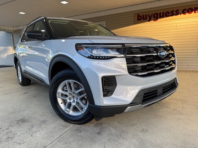 New 2026 Ford Explorer Active image 2