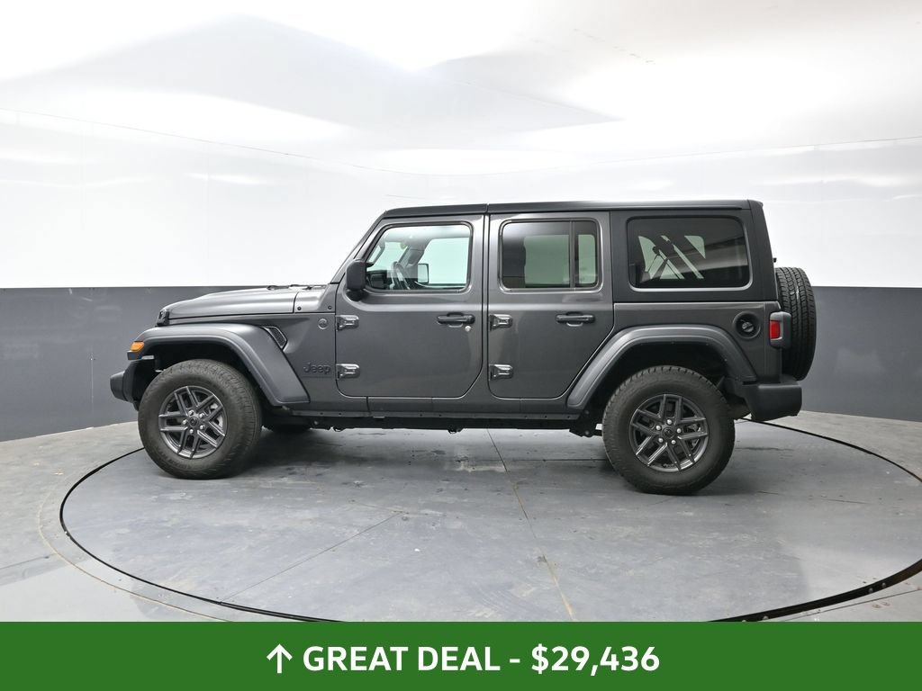 Used 2025 Jeep Wrangler Unlimited Sport AWD/4WD image 10