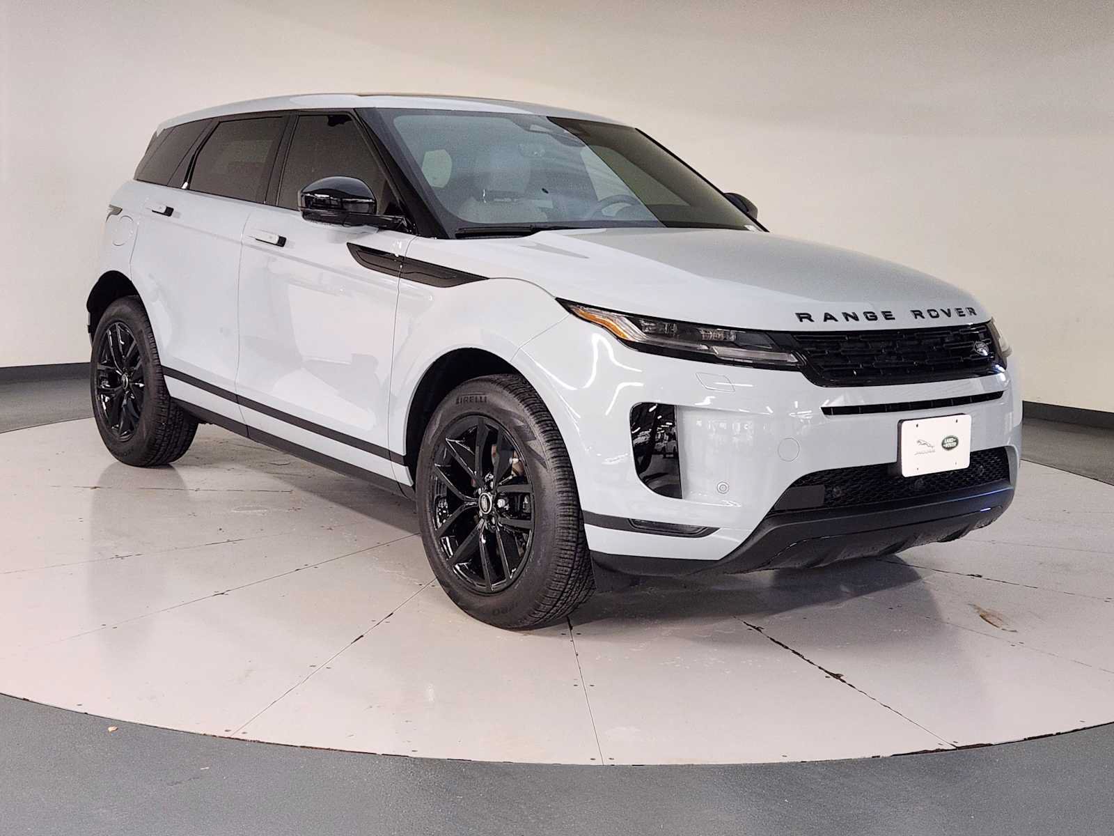 New 2026 Land Rover Range Rover Evoque S AWD/4WD image 11