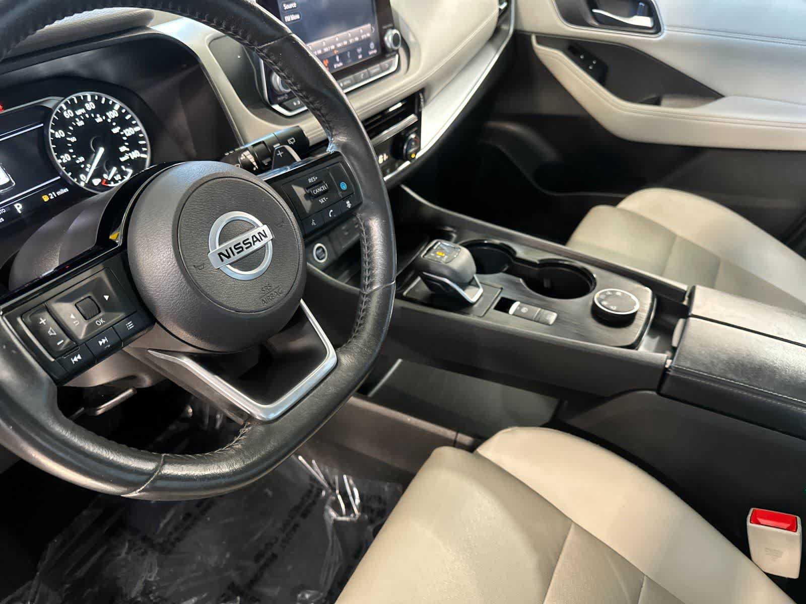 Used 2021 Nissan Rogue SV w/ Premium Package AWD/4WD image 12