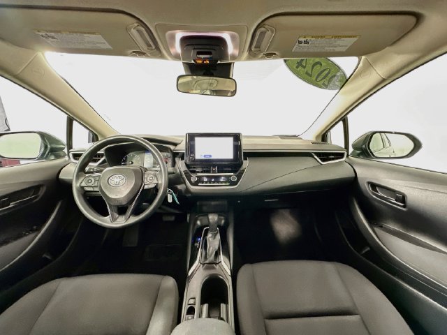 Used 2024 Toyota Corolla LE FWD image 3