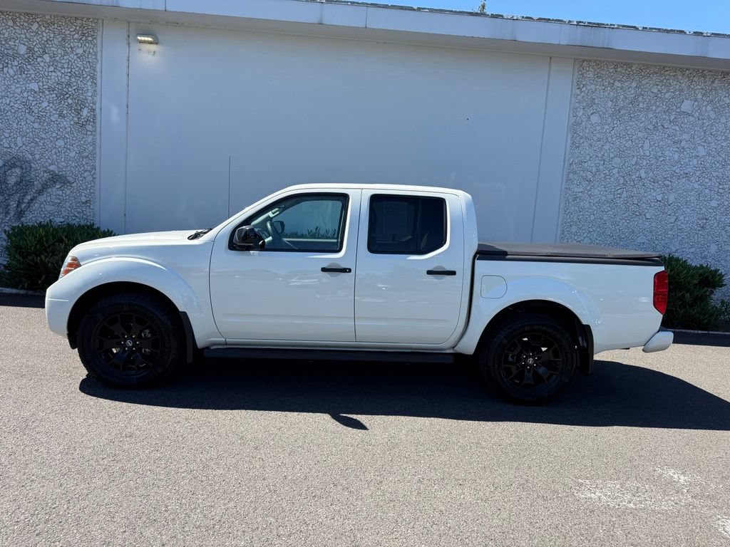 Used 2021 Nissan Frontier SV w/ Midnight Edition Floor Mats AWD/4WD image 3