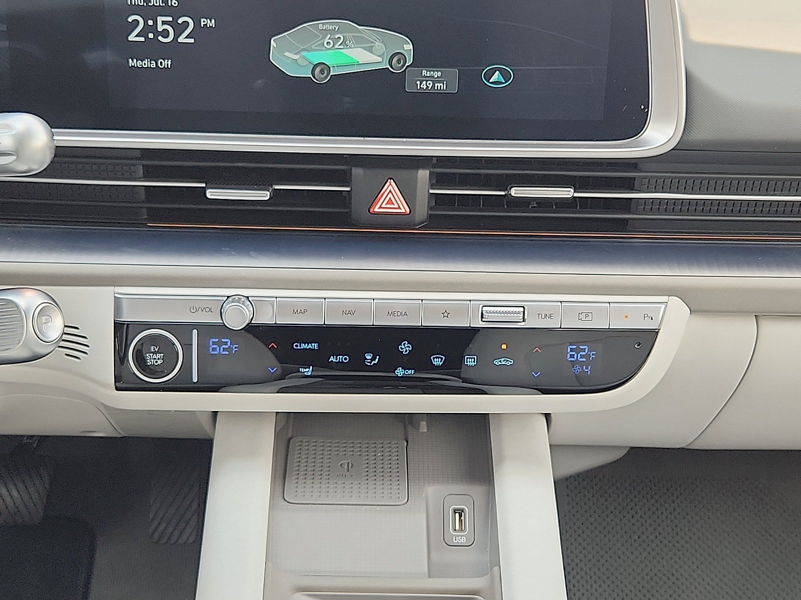 Certified 2023 Hyundai Ioniq 6 SEL w/ Cargo Package AWD/4WD image 18