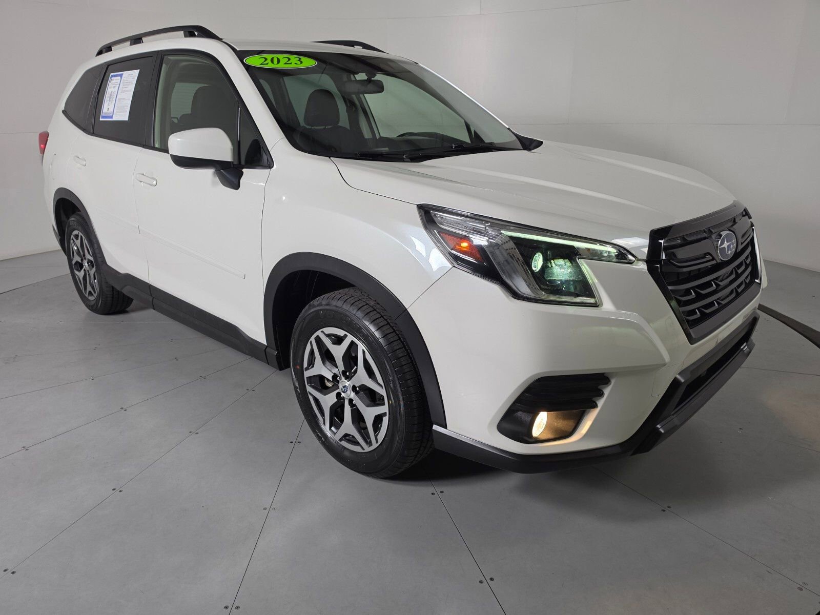 Used 2023 Subaru Forester Premium AWD/4WD image 7