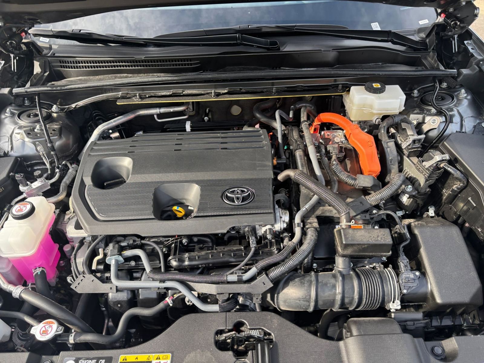 Used 2025 Toyota Crown XLE AWD/4WD image 31