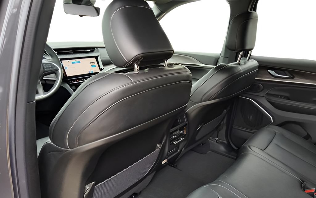 New 2026 Jeep Grand Cherokee Limited AWD/4WD image 29