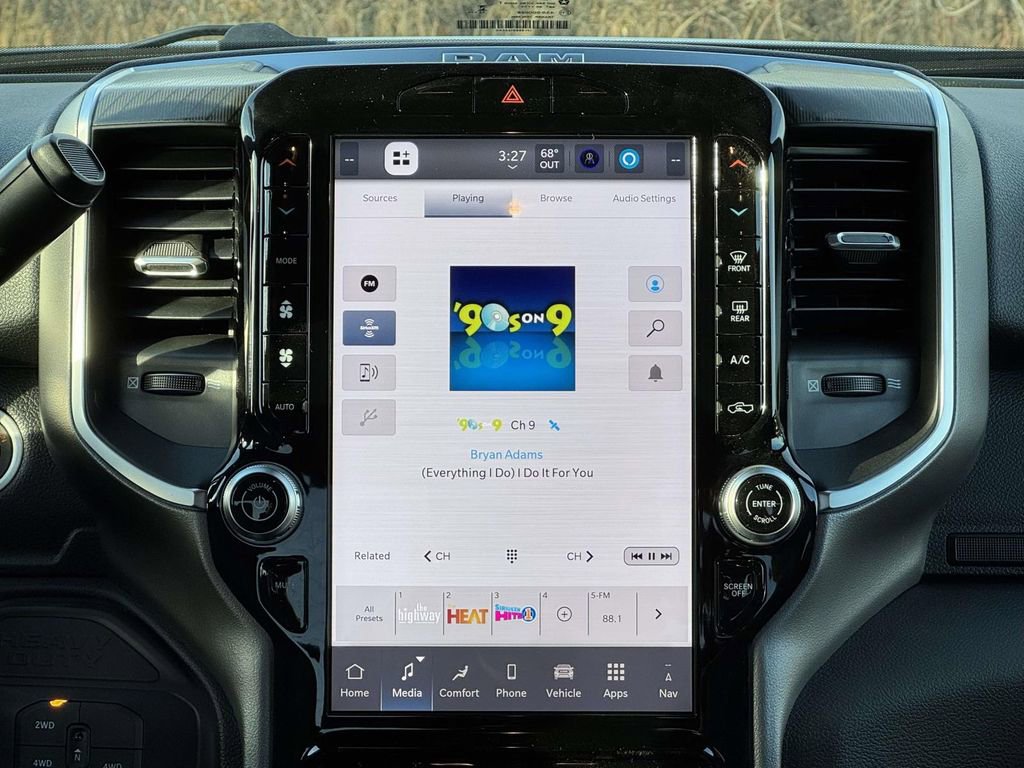 New 2026 RAM 2500 Big Horn AWD/4WD image 17