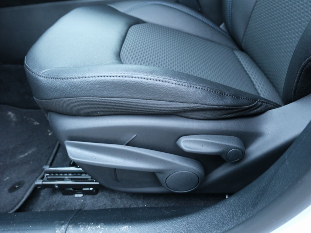 New 2026 Jeep Compass Latitude image 25