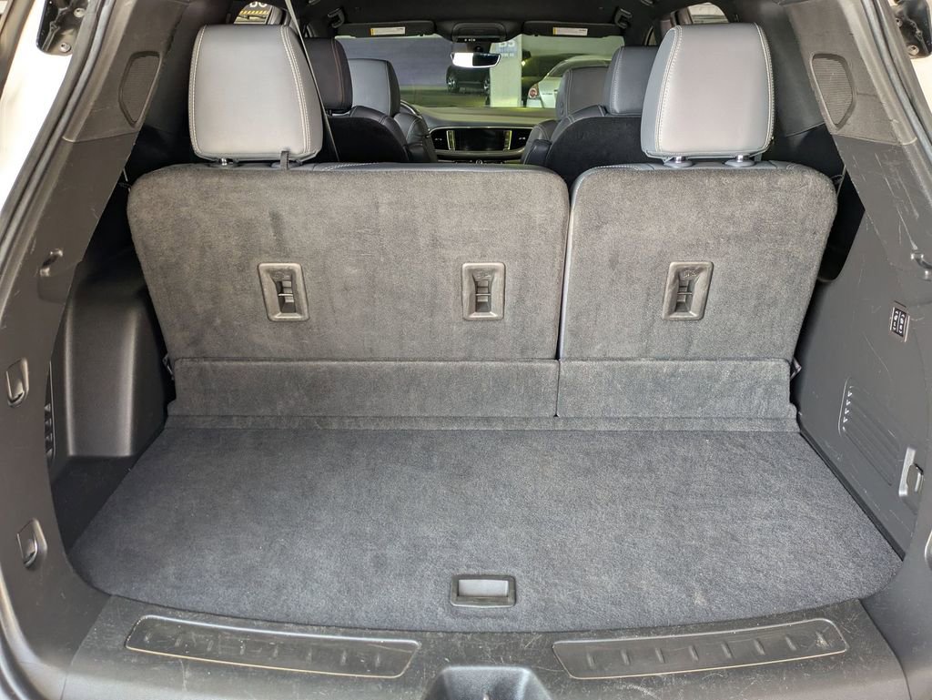Used 2024 Buick Enclave Premium AWD/4WD image 26