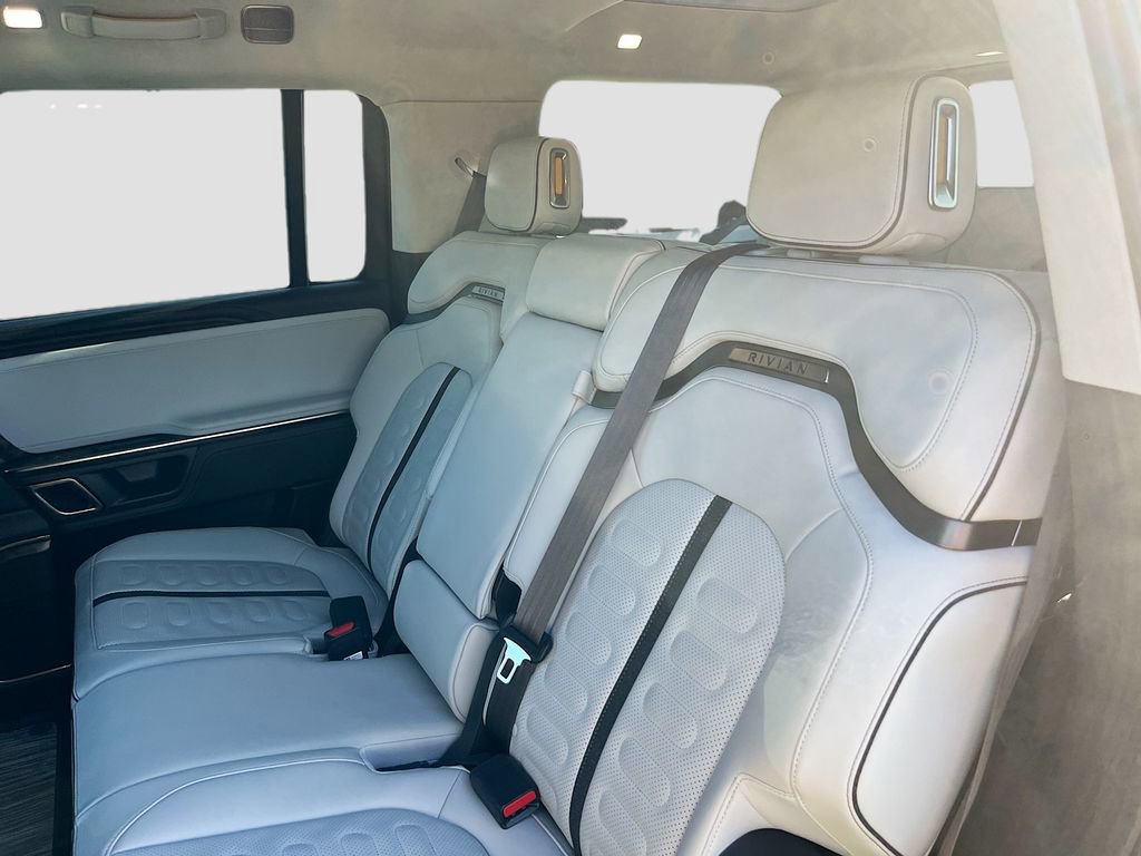 Used 2023 Rivian R1S Adventure image 23