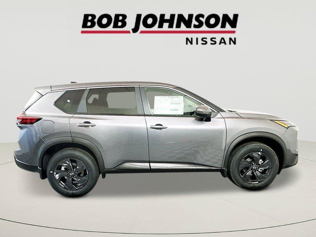 New 2026 Nissan Rogue SV AWD/4WD image 2