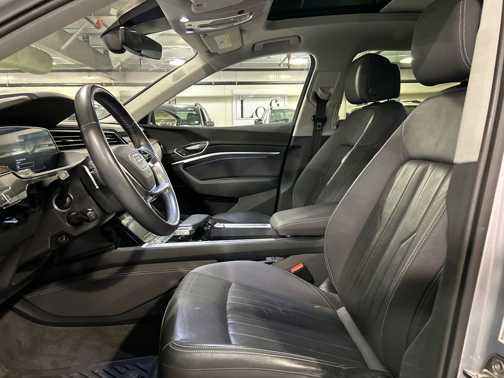 Used 2019 Audi e-tron Premium Plus image 10