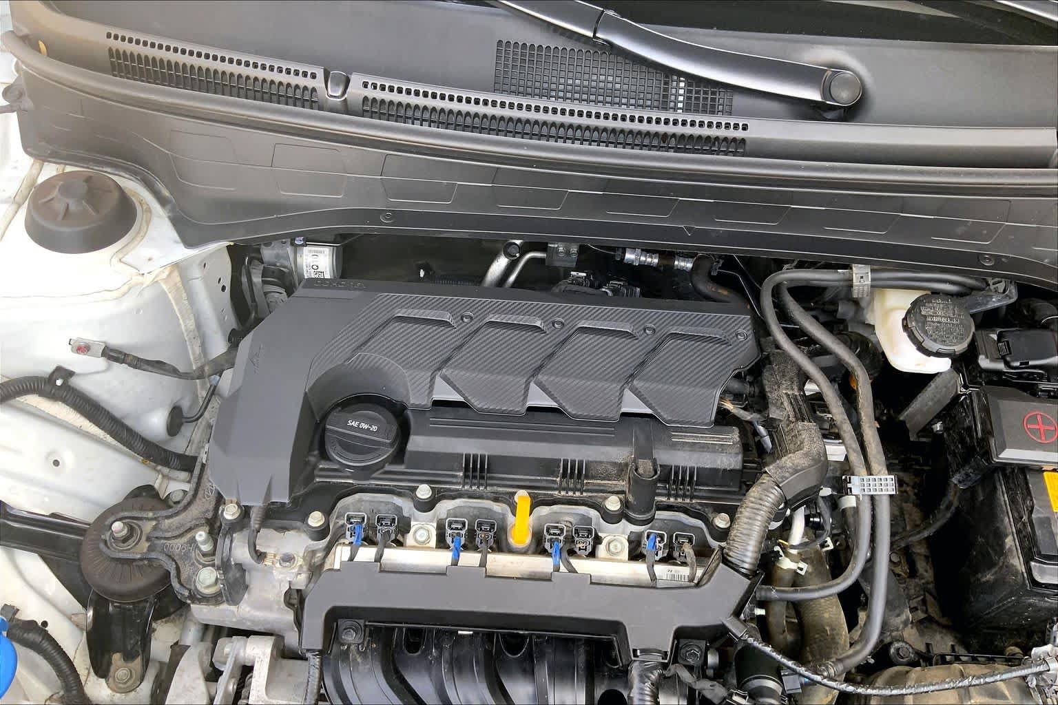 Certified 2025 Hyundai Venue SEL FWD image 30