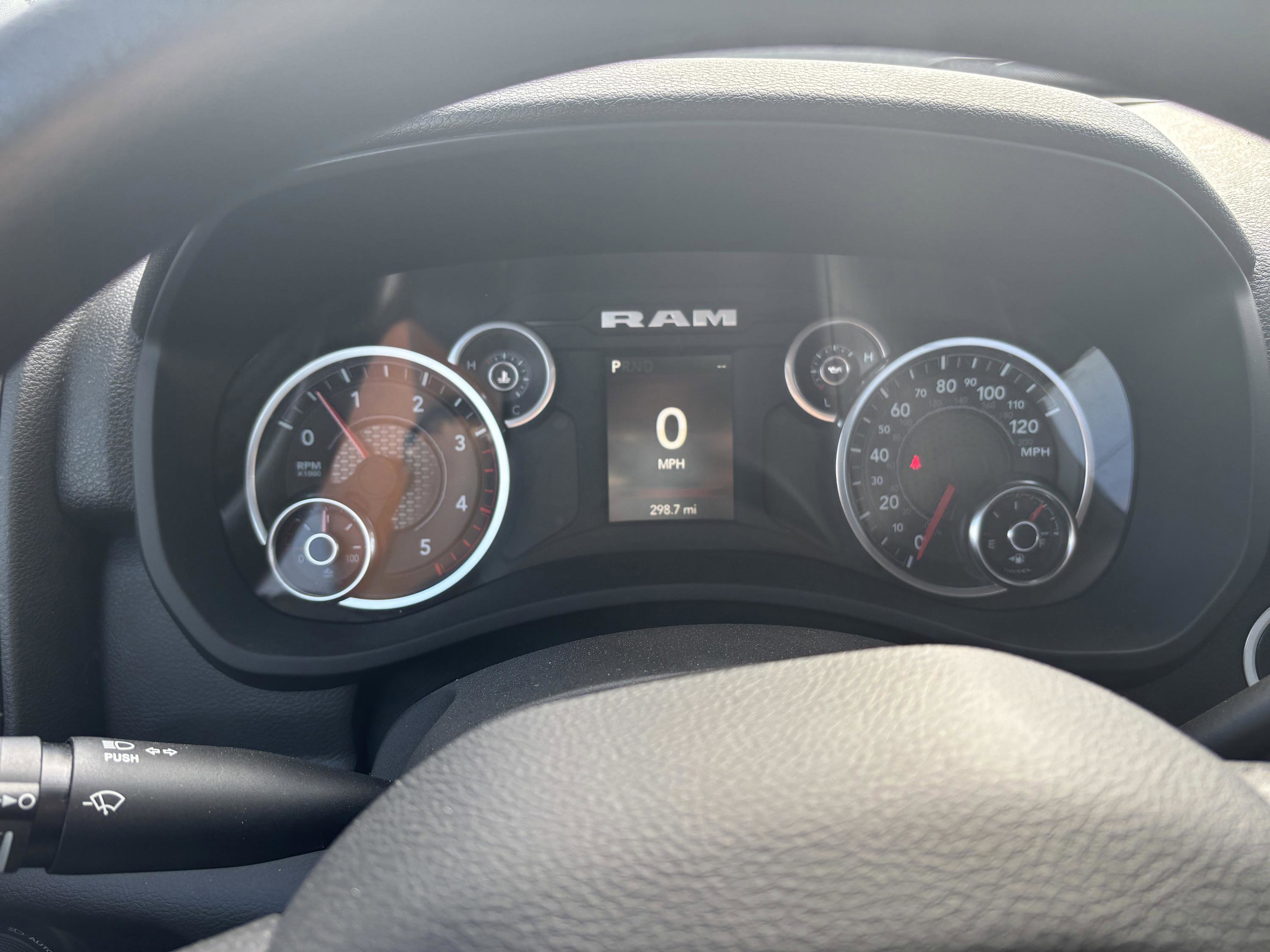 Used 2024 RAM 3500 Tradesman w/ Chrome Appearance Group image 16