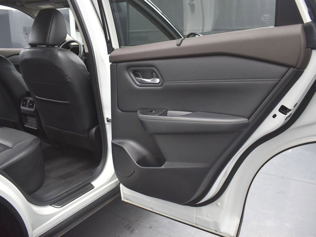 Used 2023 Nissan Rogue SL w/ SL Premium Package image 20