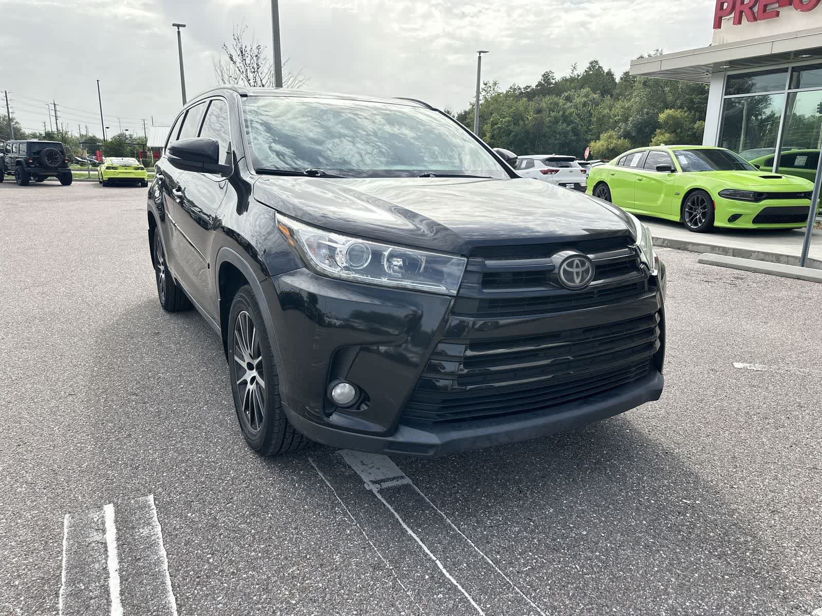 Used 2018 Toyota Highlander SE AWD/4WD image 8