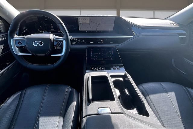 Used 2025 INFINITI QX80 Sensory AWD/4WD image 15