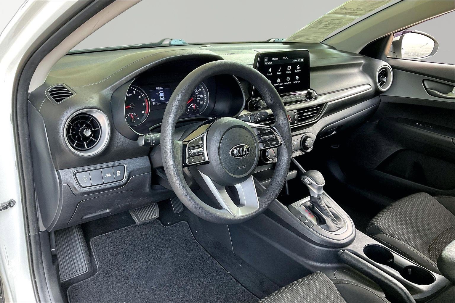 Used 2020 Kia Forte LXS FWD image 15