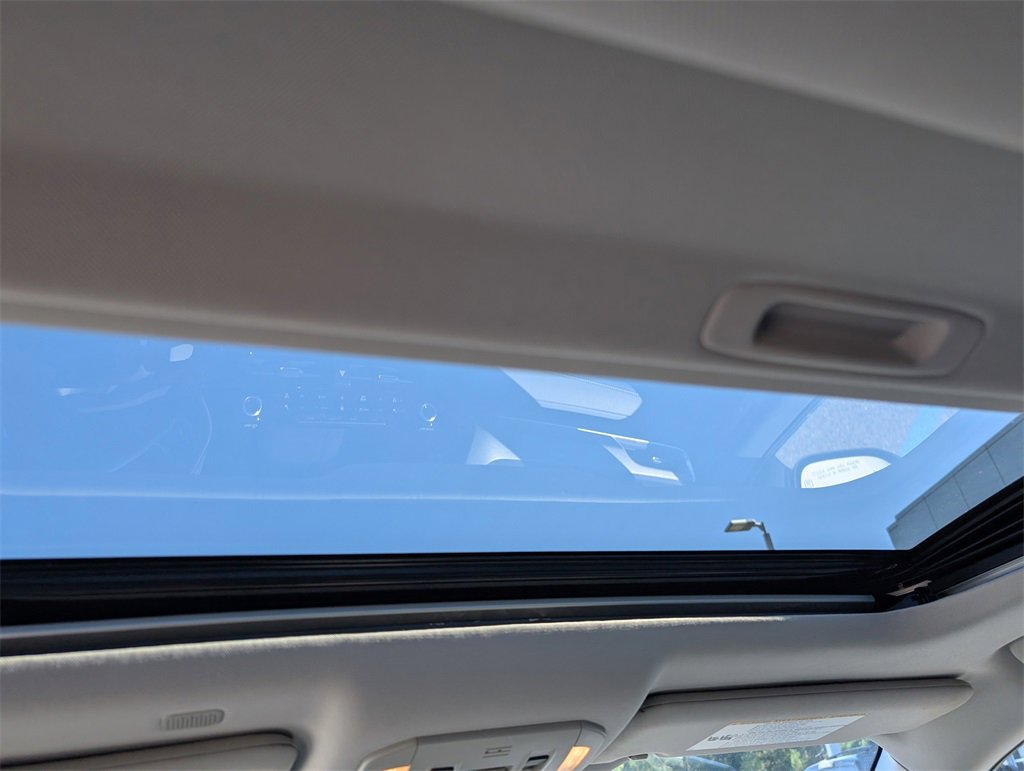 Used 2020 Toyota Highlander Limited image 26