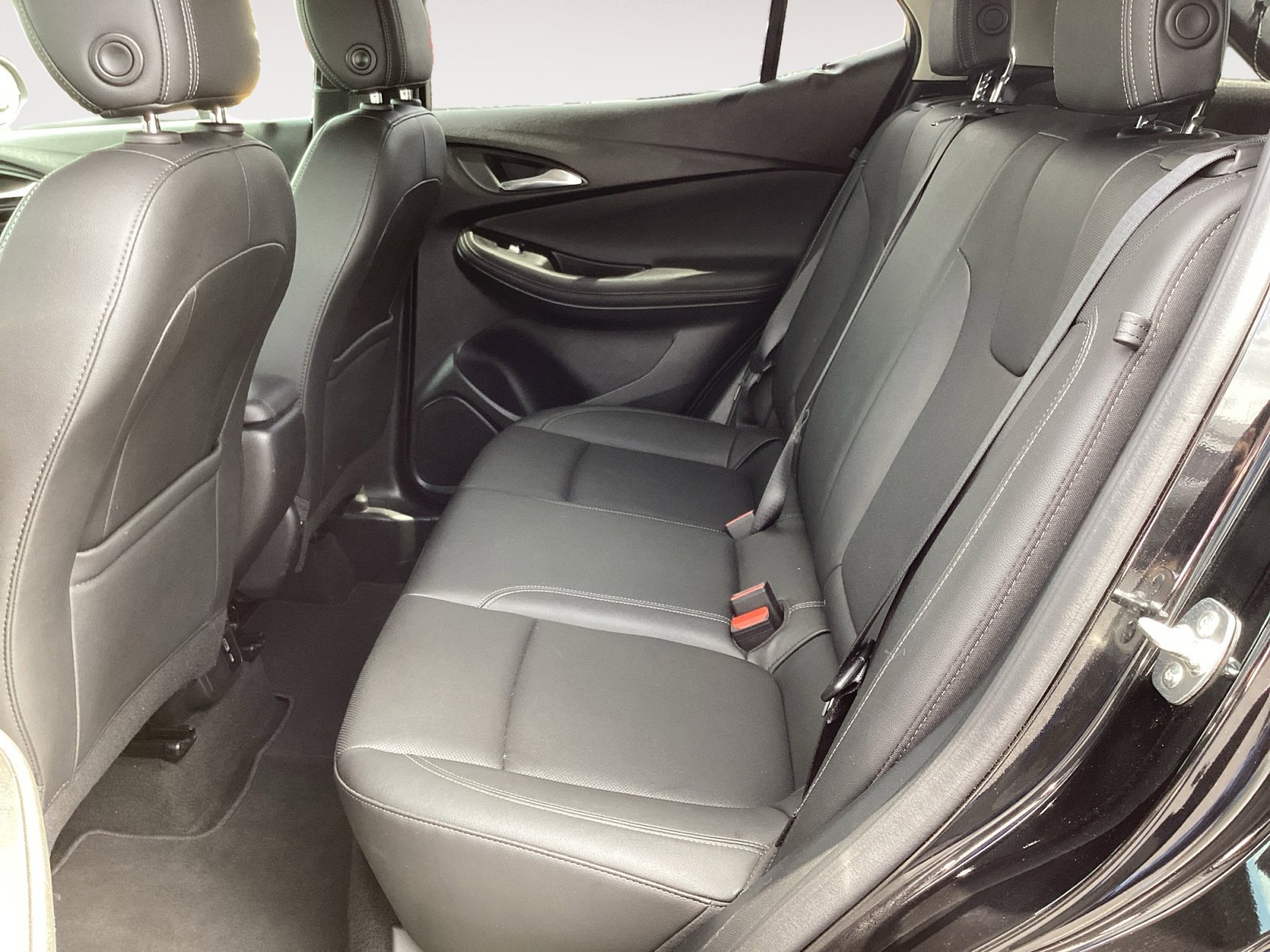 Used 2024 Buick Encore GX Sport Touring FWD image 25