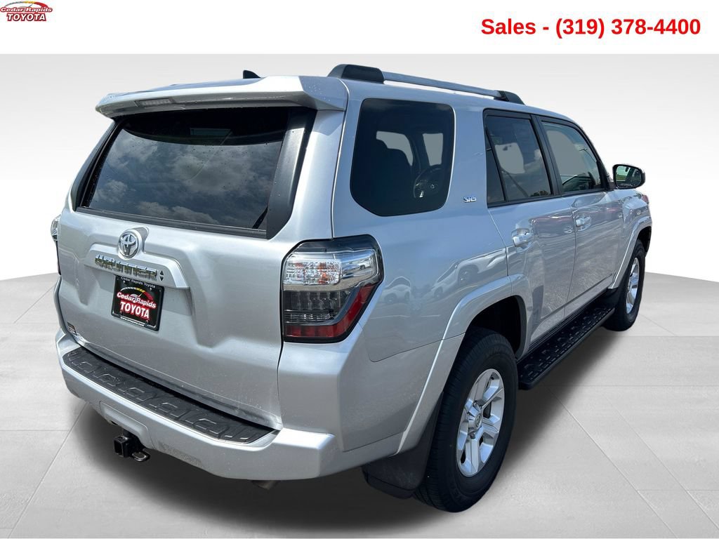 Used 2021 Toyota 4Runner SR5 AWD/4WD image 5