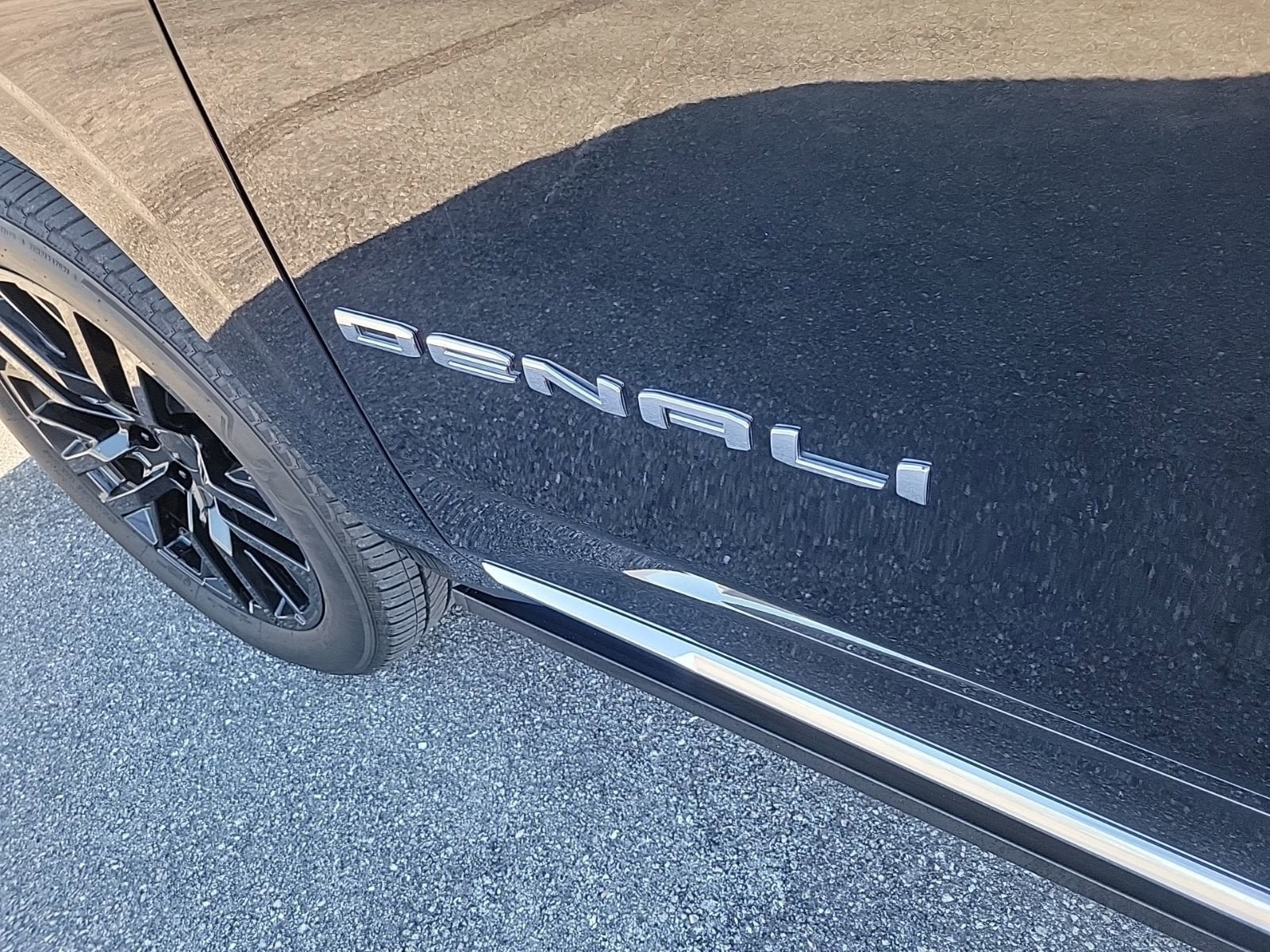 Used 2022 GMC Yukon Denali image 10