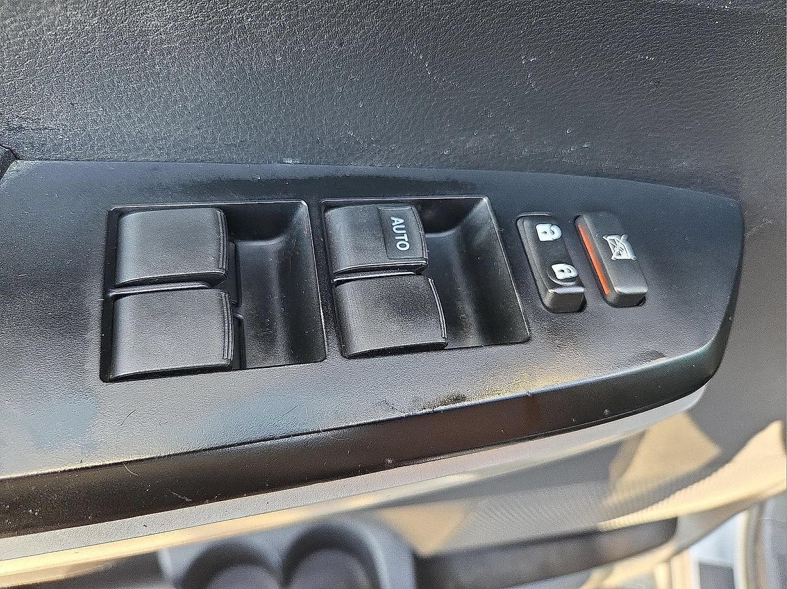 Used 2014 Toyota Tundra SR5 AWD/4WD image 15