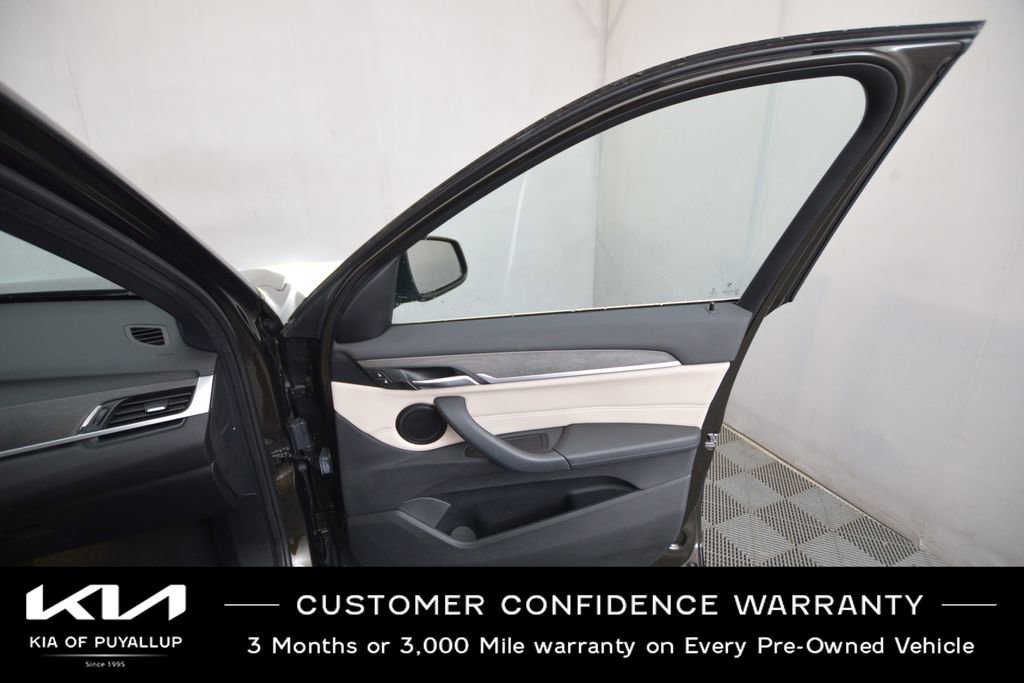 Used 2017 BMW X1 xDrive28i image 15